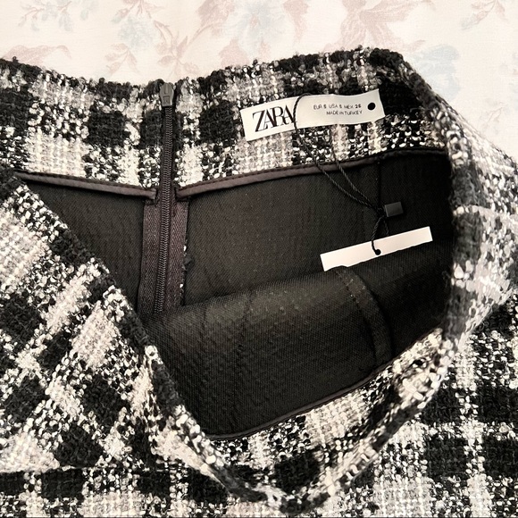 Zara Tweed Skirt - Picture 2 of 2
